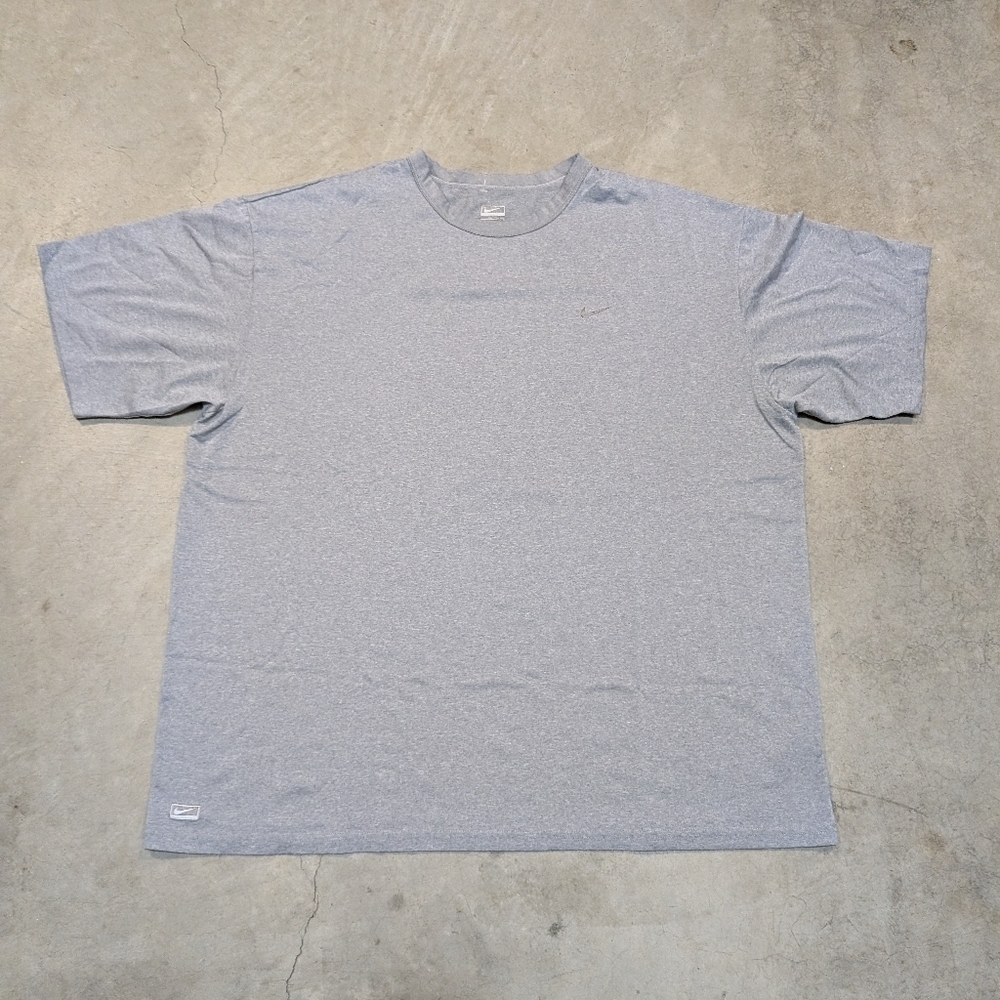 Y2K Nike Performance Men's XXL Heather Gray Short Sleeve Tee